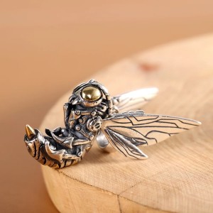 Wasp Pendant – 925 Silver
