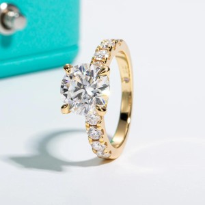 Celine Liora 4.3 ct in goud en zilver 